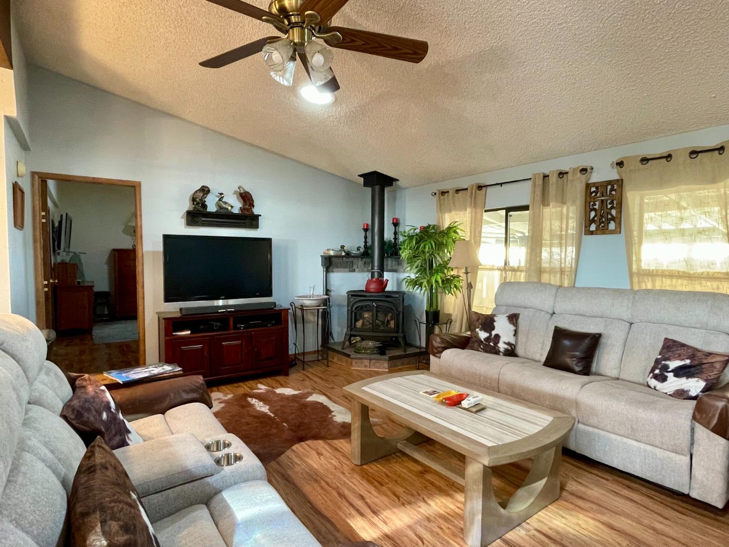 39737 Road 274 #26, Bass Lake, CA 93604