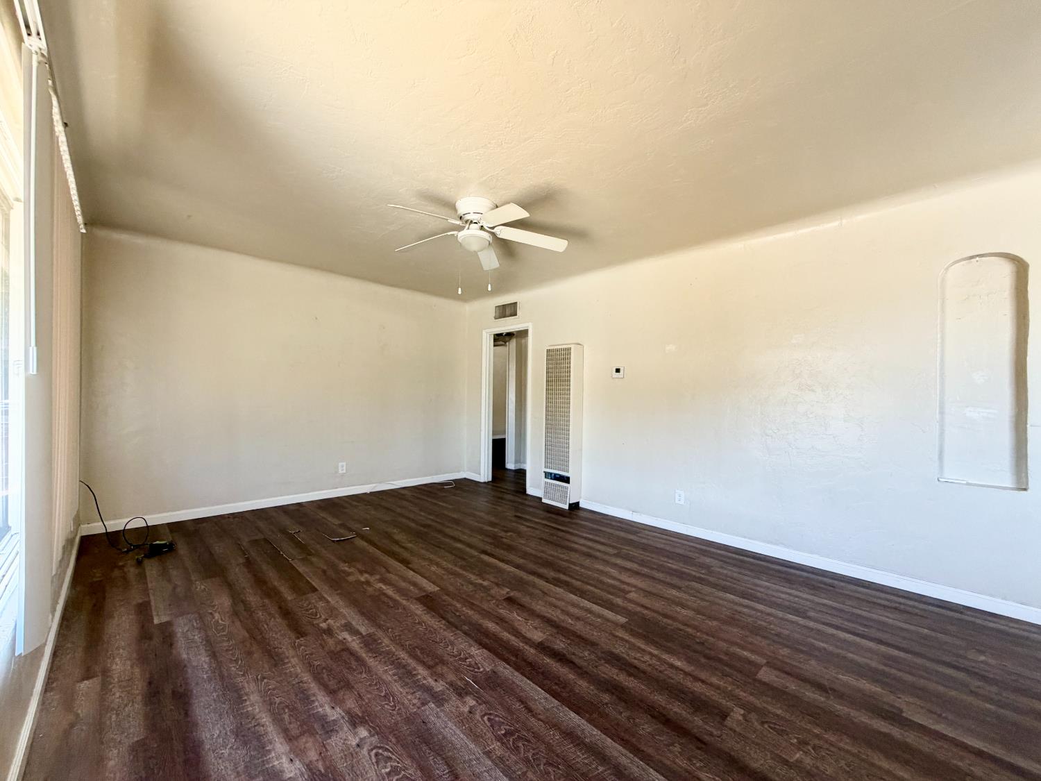 3911 E Mckinley Ave, Fresno, CA 93703