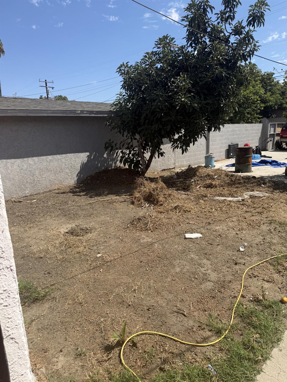 7114 Miramonte Blvd, Los Angeles, CA 90001