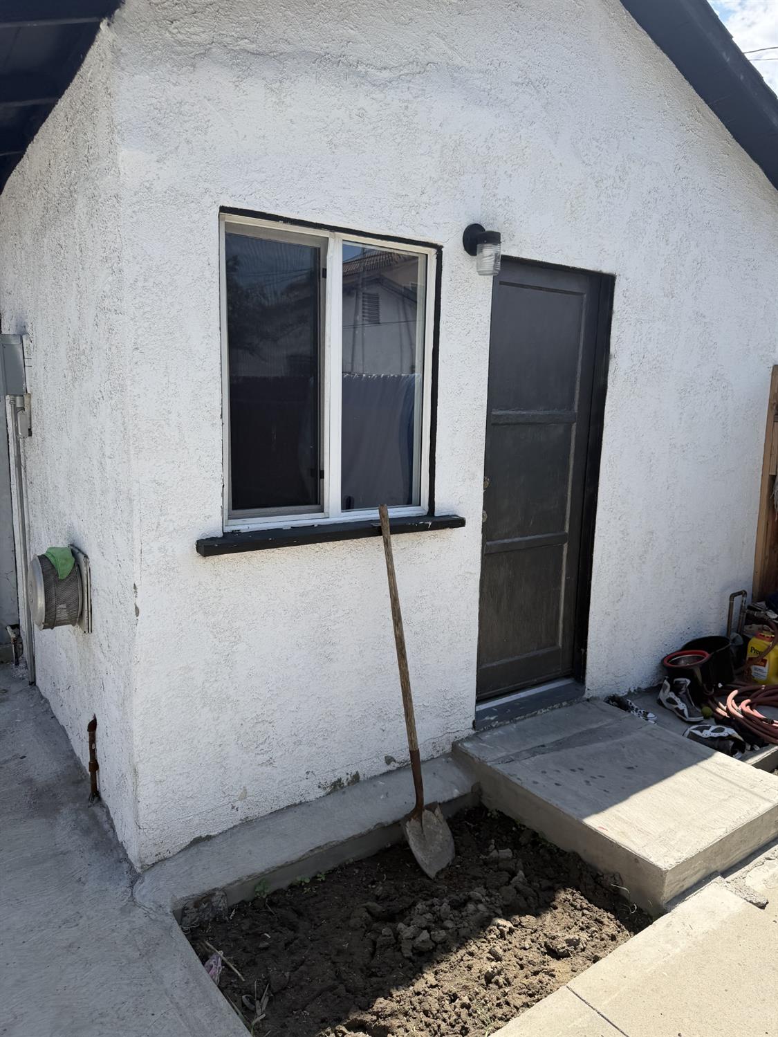 7114 Miramonte Blvd, Los Angeles, CA 90001