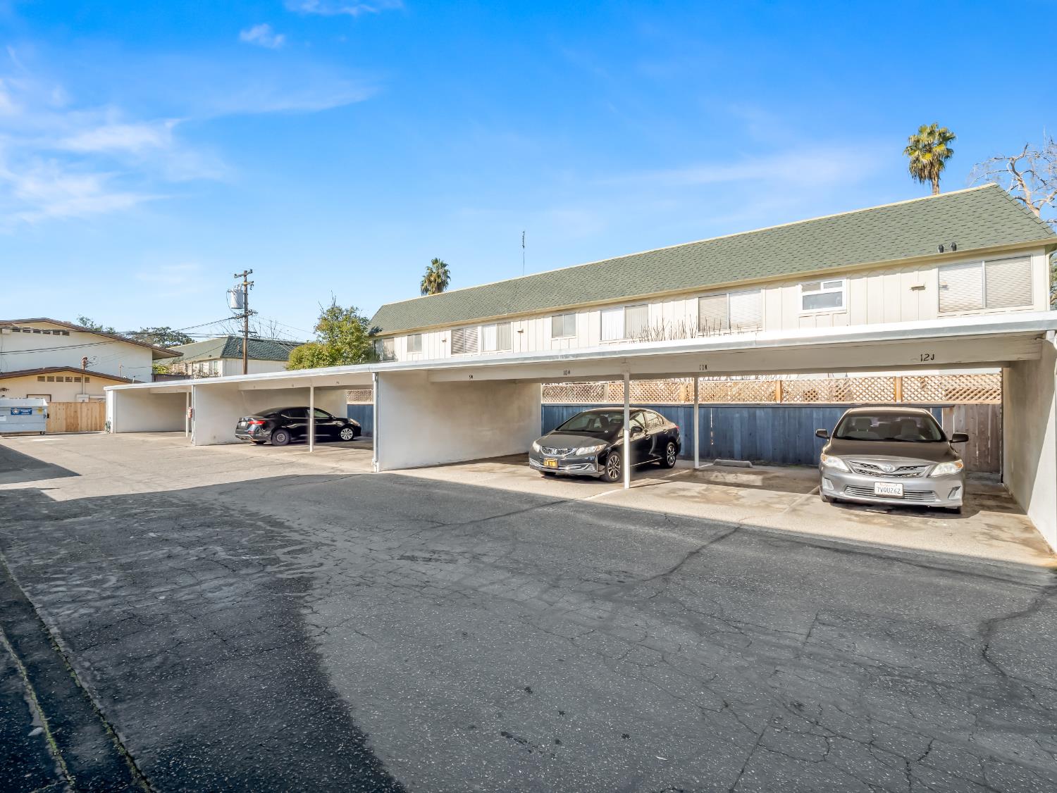 5055 N Wishon Ave #I, D, Fresno, CA 93704
