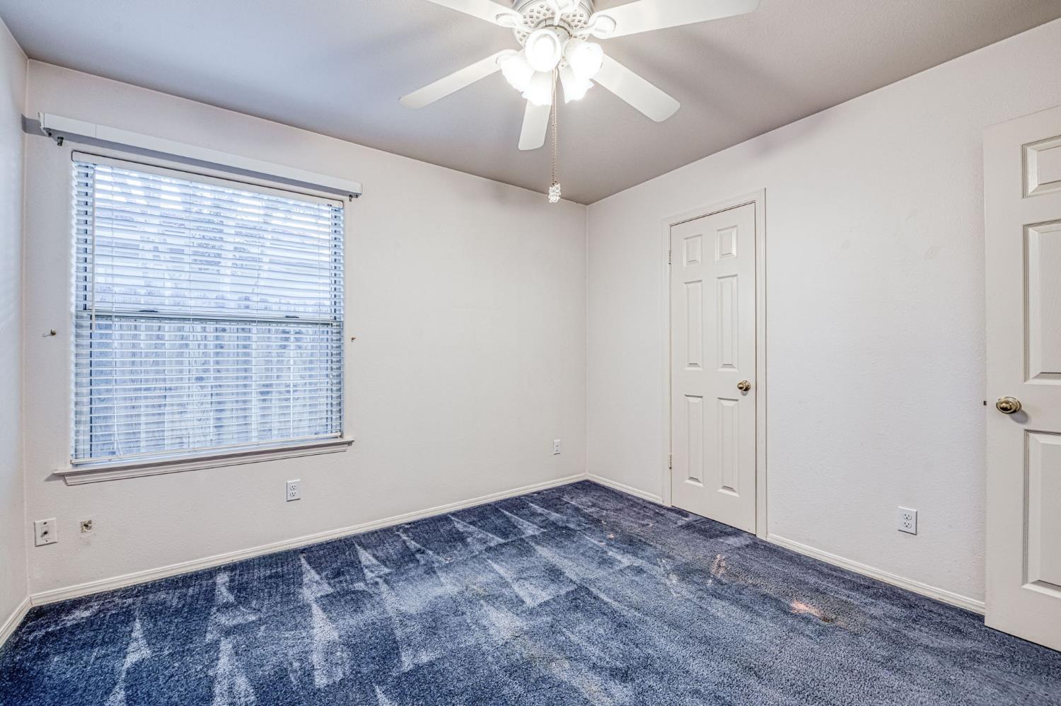 1276 E Bedford Ave, Fresno, CA 93720