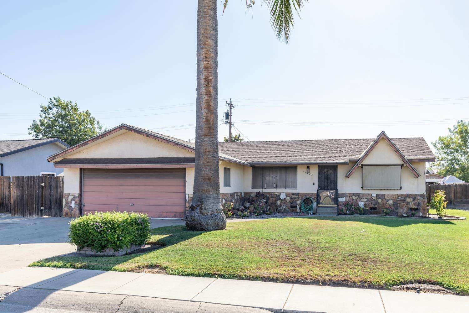41428 David Rd, Orosi, CA 93647