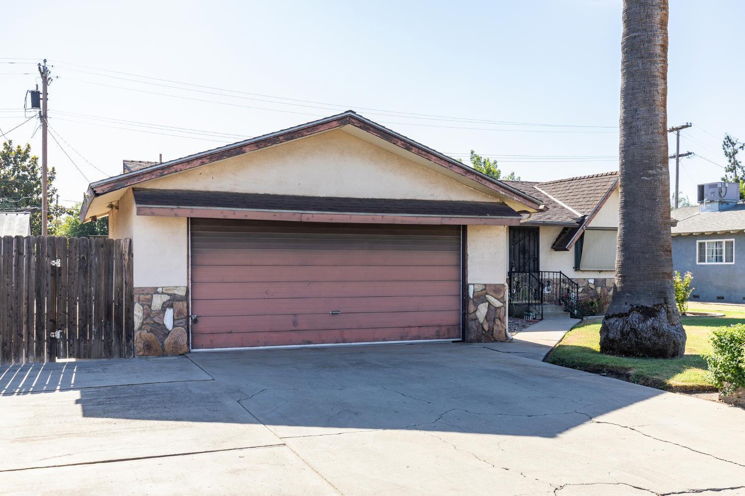 41428 David Rd, Orosi, CA 93647