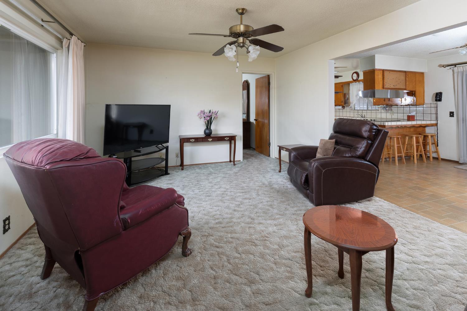 41428 David Rd, Orosi, CA 93647