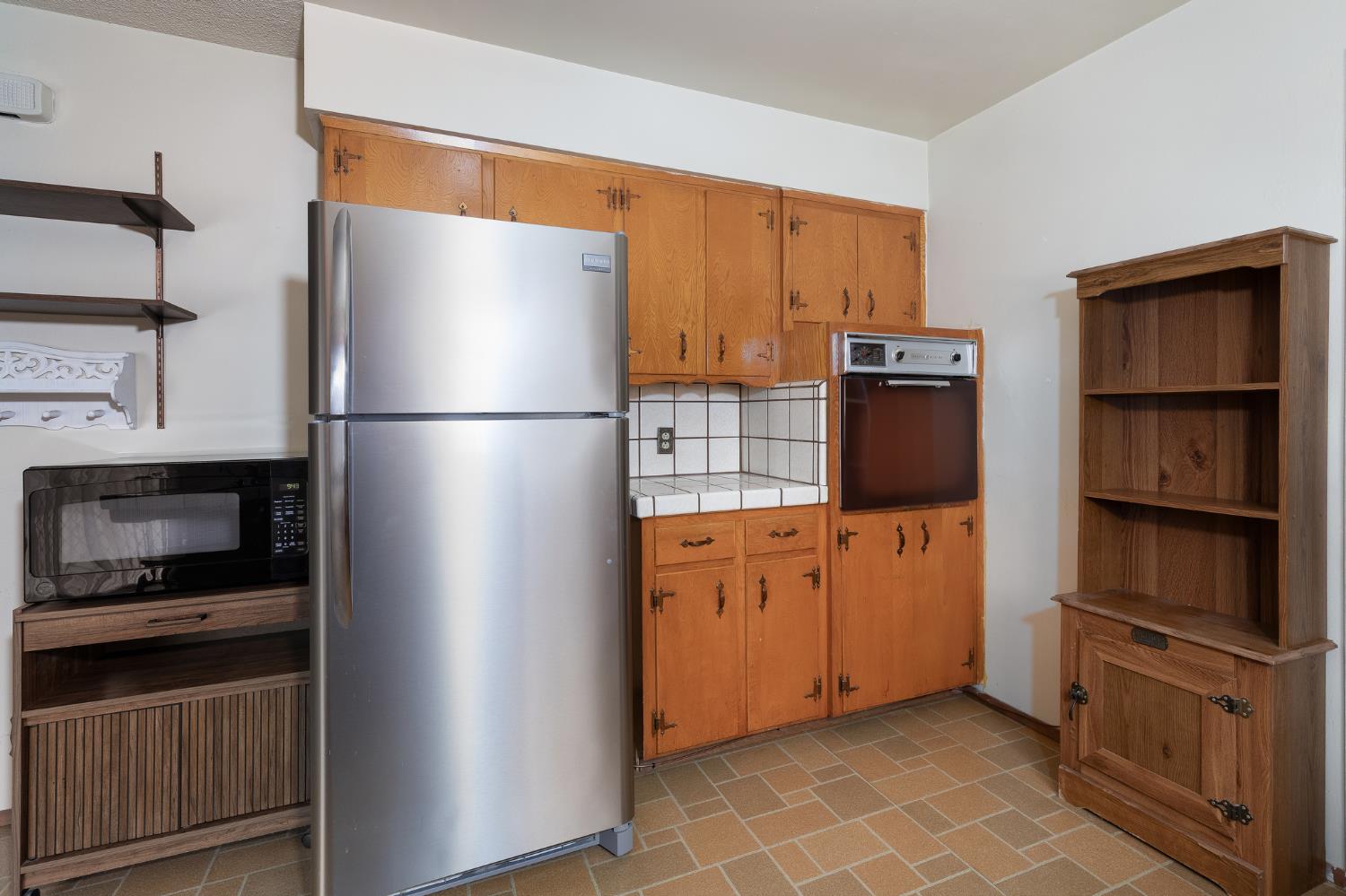 41428 David Rd, Orosi, CA 93647