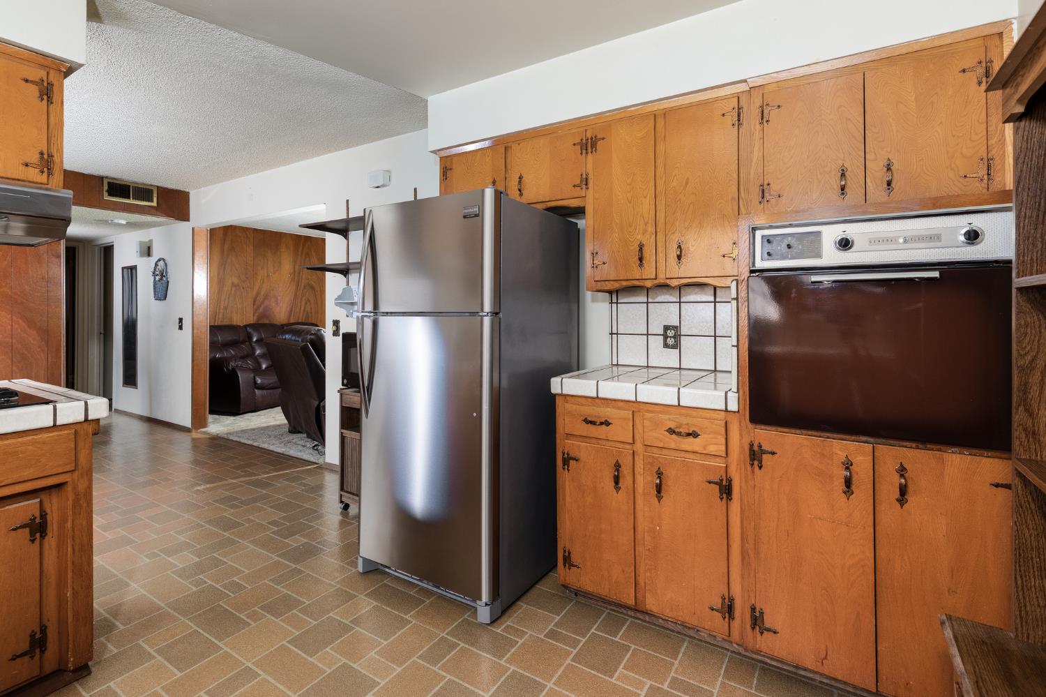 41428 David Rd, Orosi, CA 93647