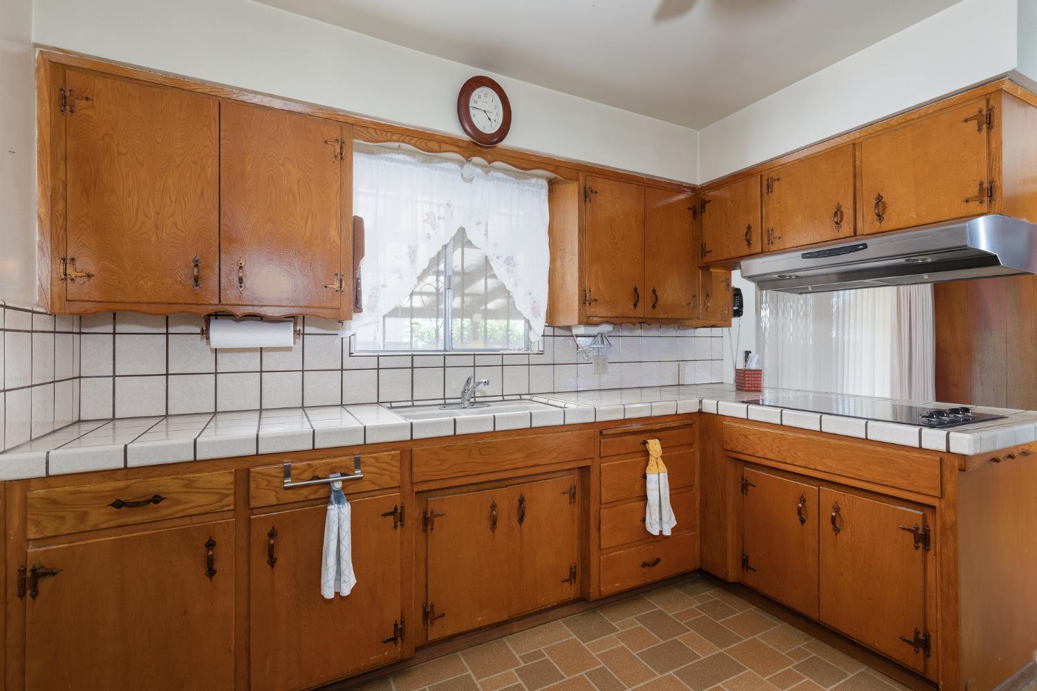 41428 David Rd, Orosi, CA 93647