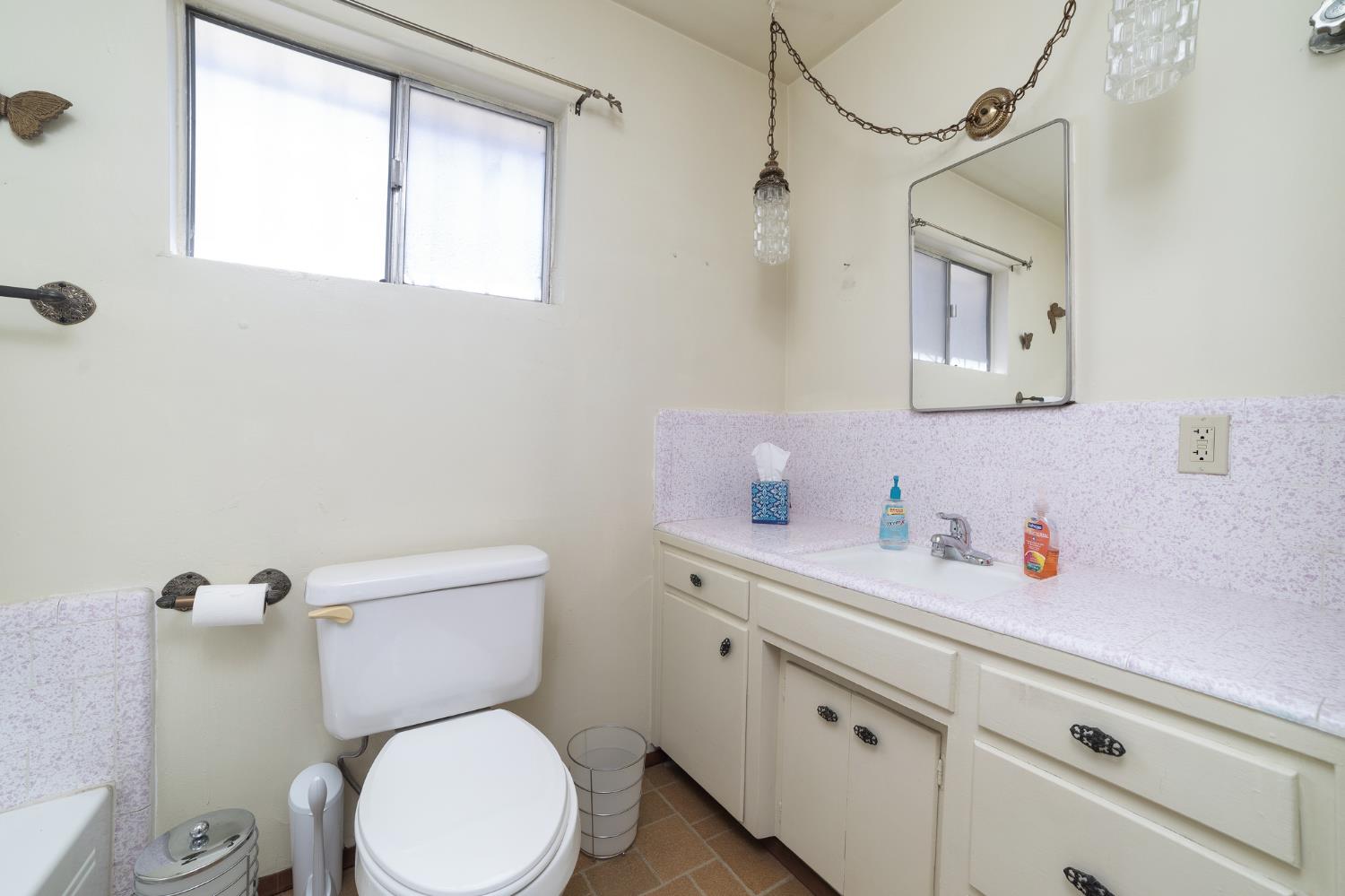 41428 David Rd, Orosi, CA 93647