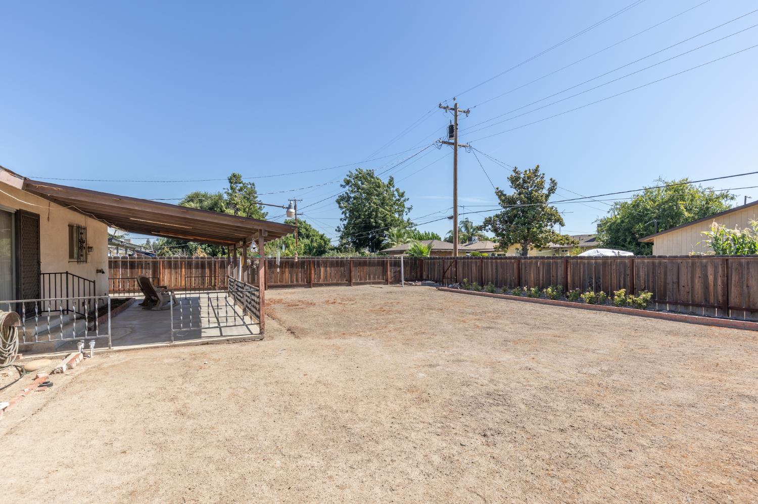 41428 David Rd, Orosi, CA 93647