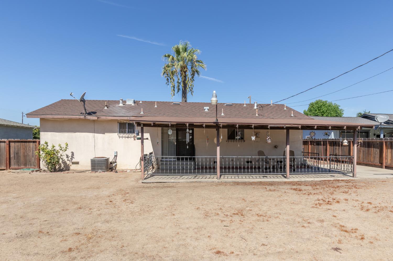 41428 David Rd, Orosi, CA 93647