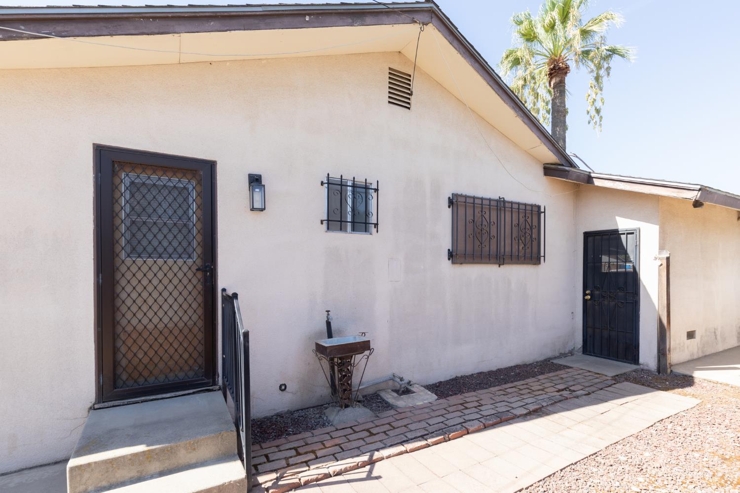 41428 David Rd, Orosi, CA 93647