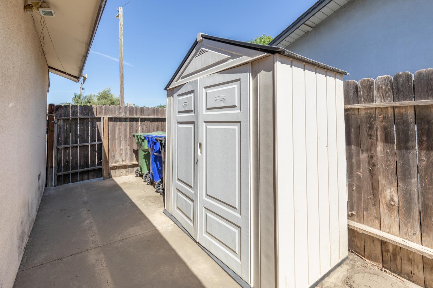 41428 David Rd, Orosi, CA 93647