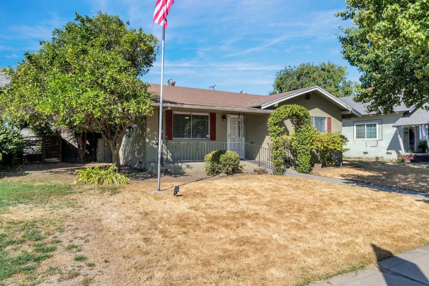 314 N 5Th St, Fowler, CA 93625