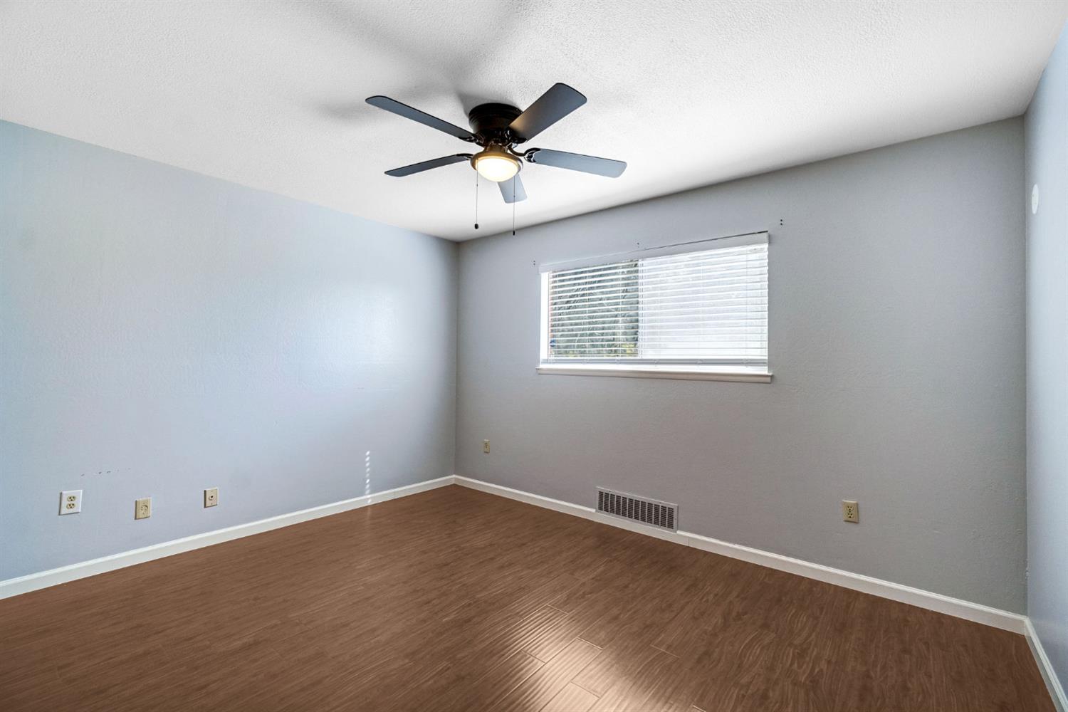 314 N 5Th St, Fowler, CA 93625