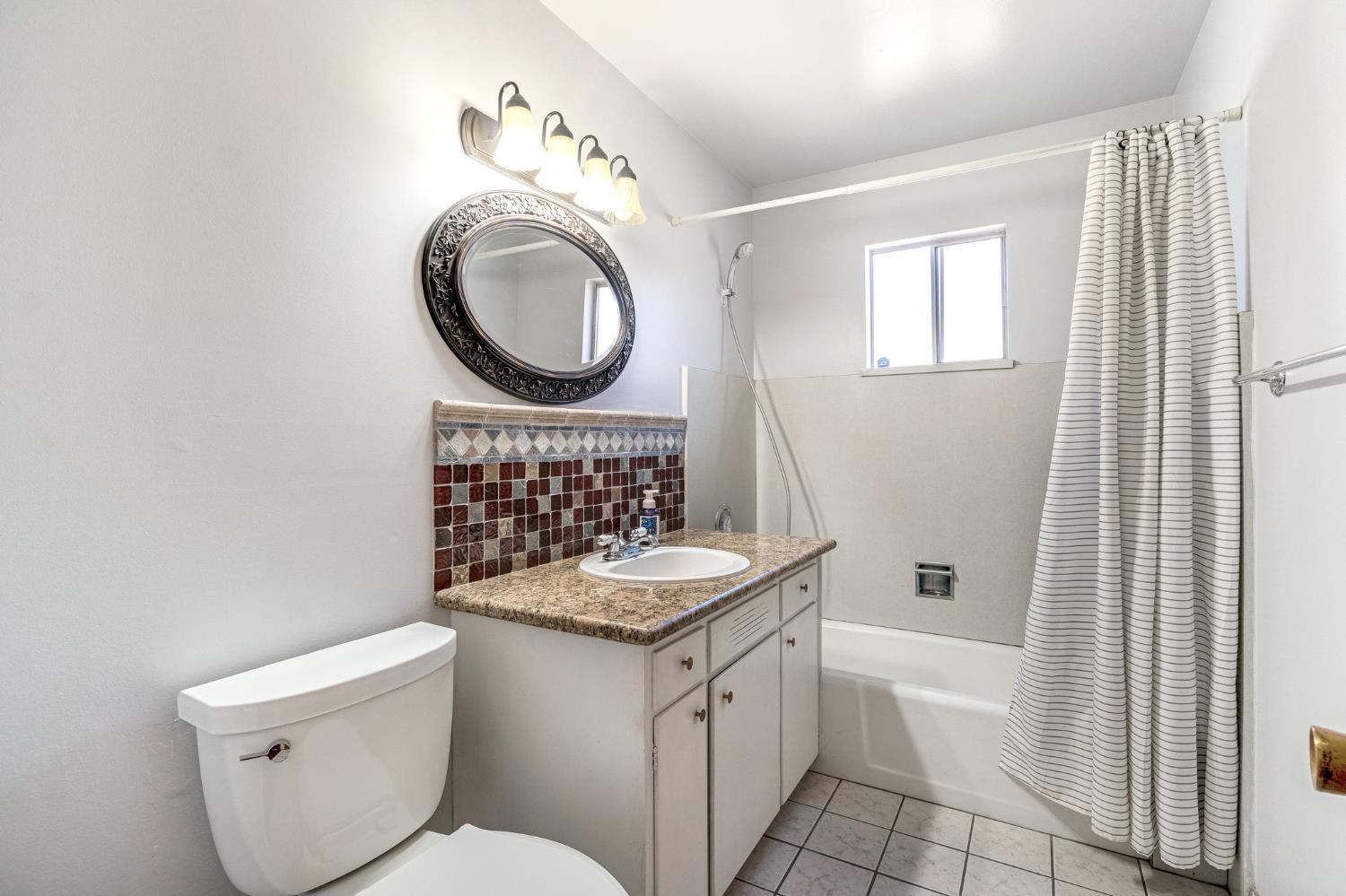 314 N 5Th St, Fowler, CA 93625