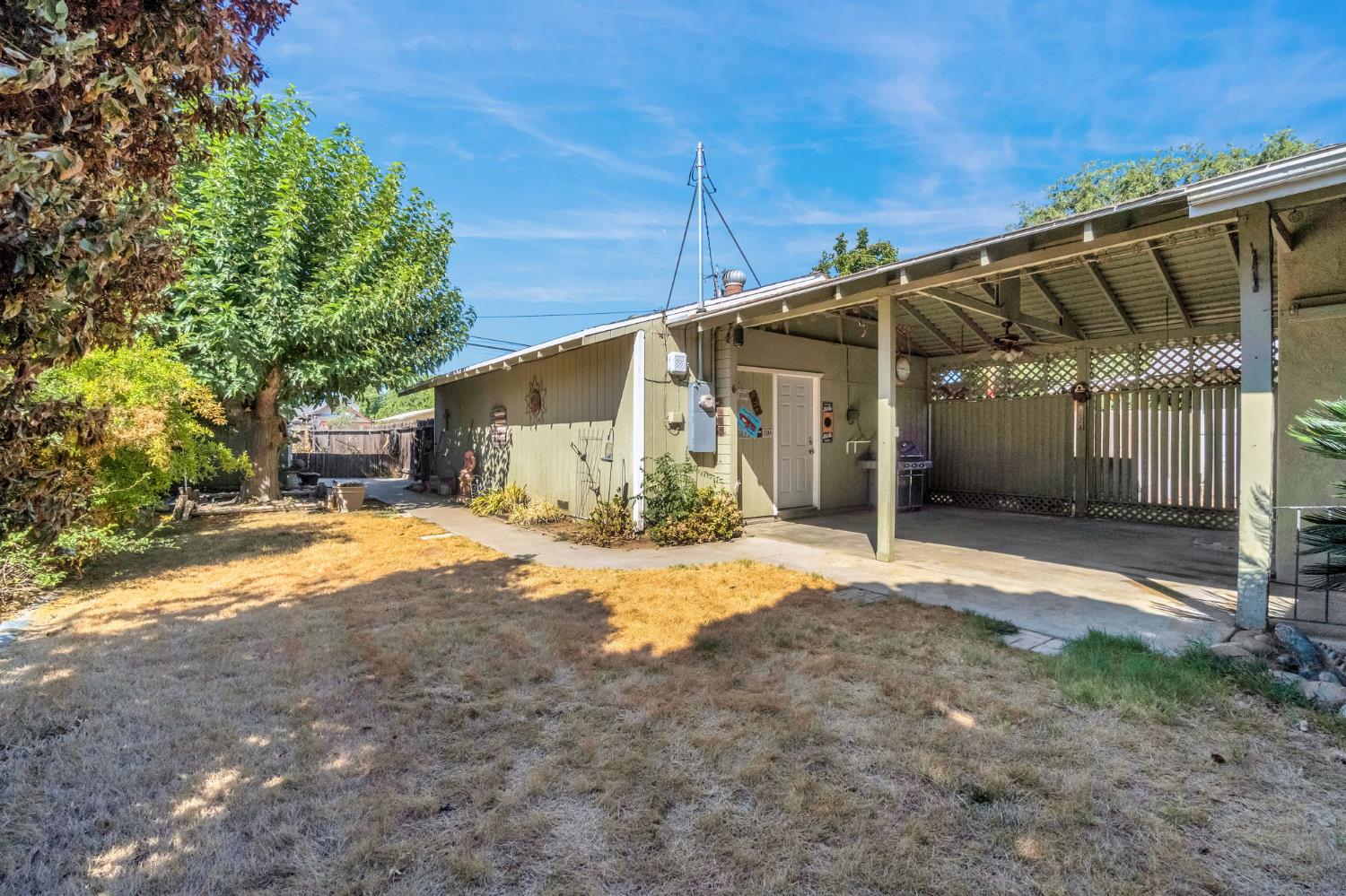 314 N 5Th St, Fowler, CA 93625