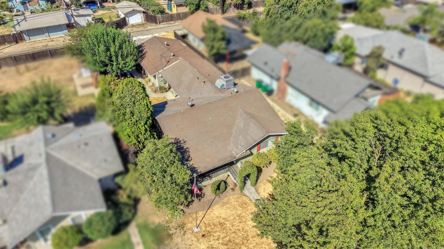 314 N 5Th St, Fowler, CA 93625