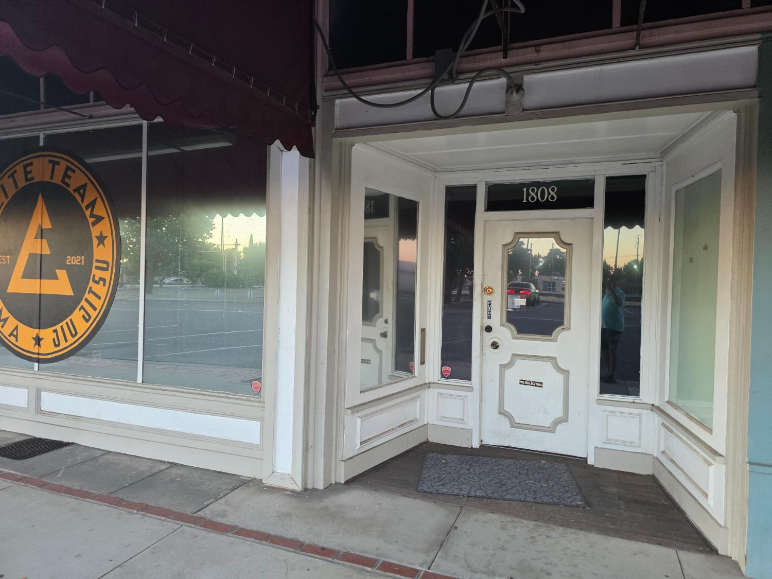 1808 E Front St, Selma, CA 93662