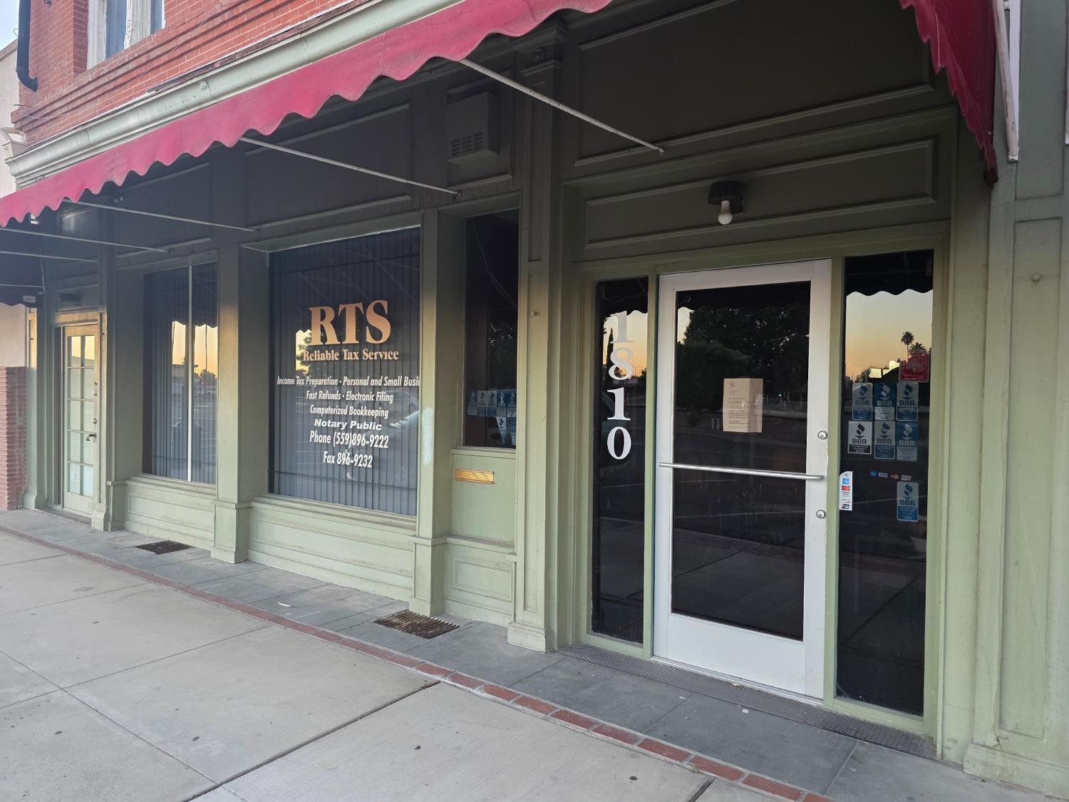 1808 E Front St, Selma, CA 93662