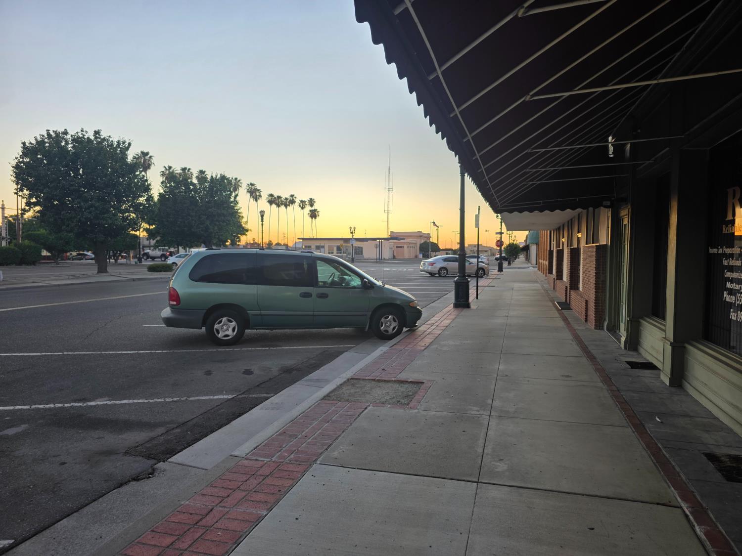 1808 E Front St, Selma, CA 93662
