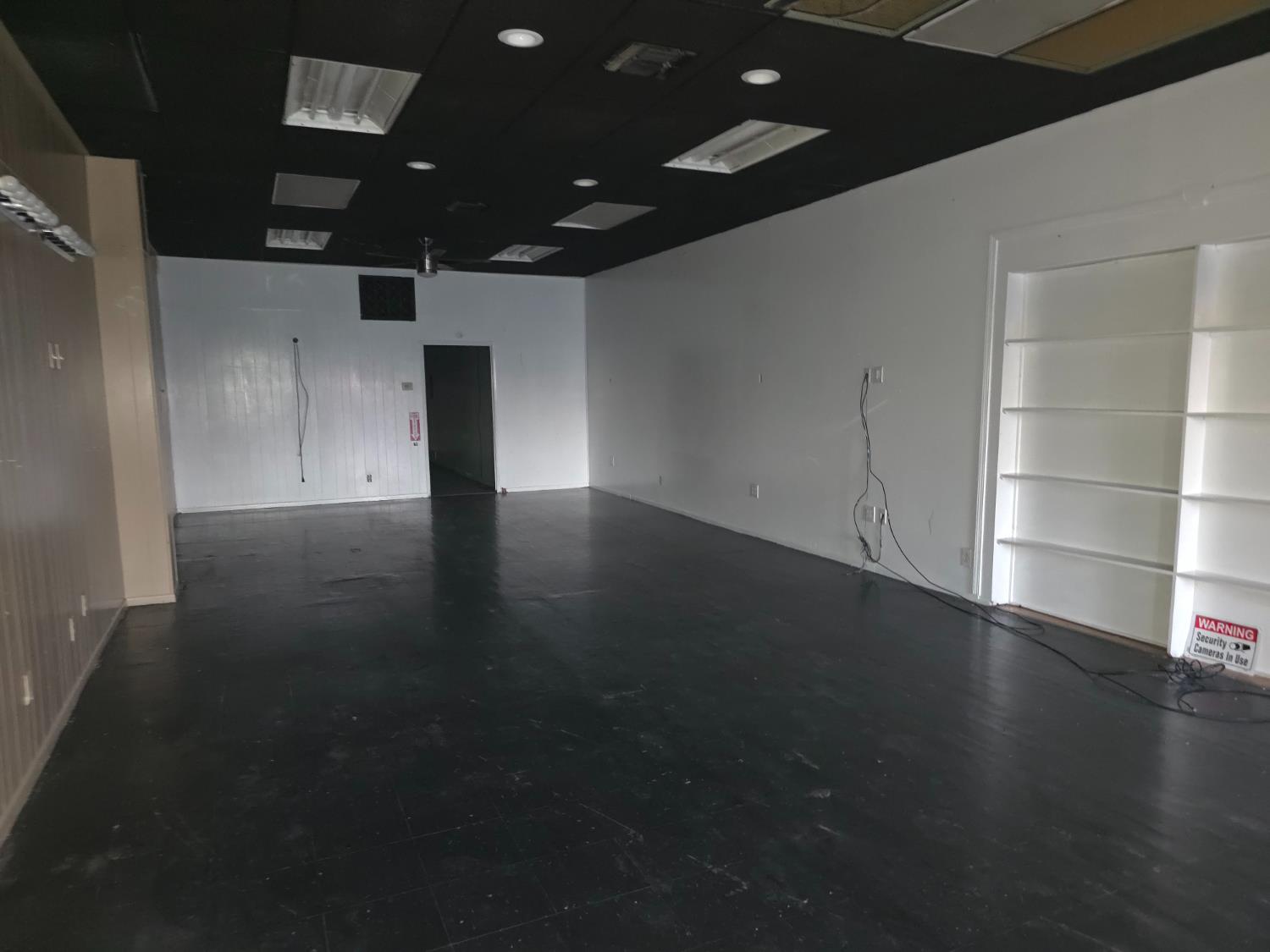 1808 E Front St, Selma, CA 93662