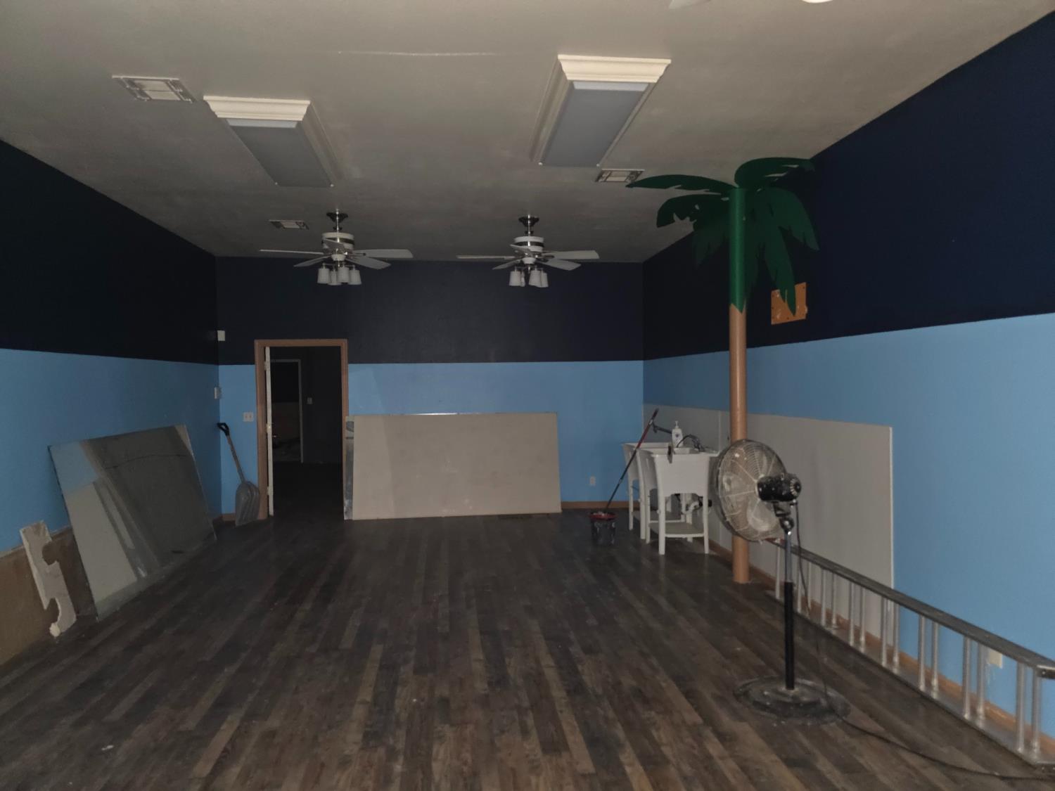 1808 E Front St, Selma, CA 93662