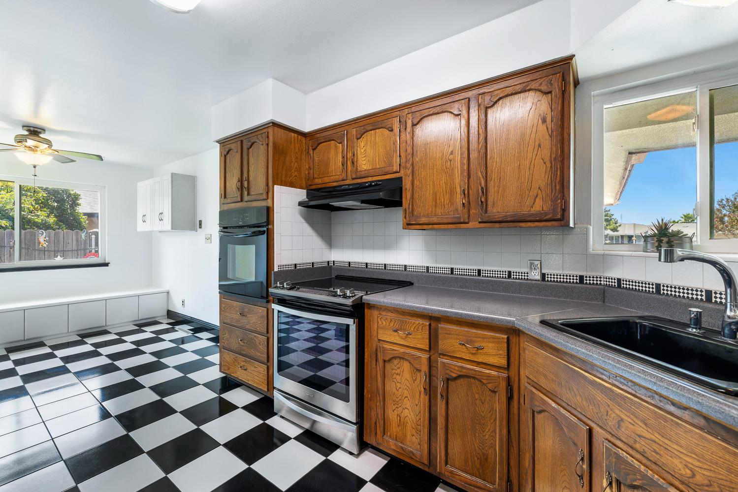 750 E Fremont Ave, Fresno, CA 93710