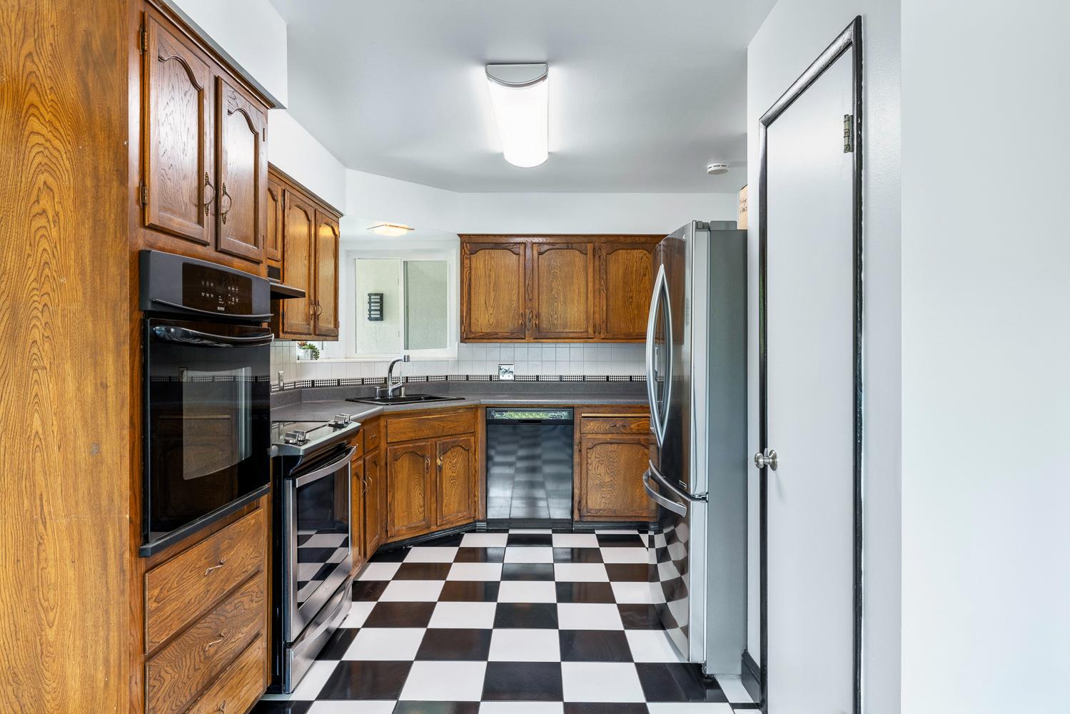 750 E Fremont Ave, Fresno, CA 93710