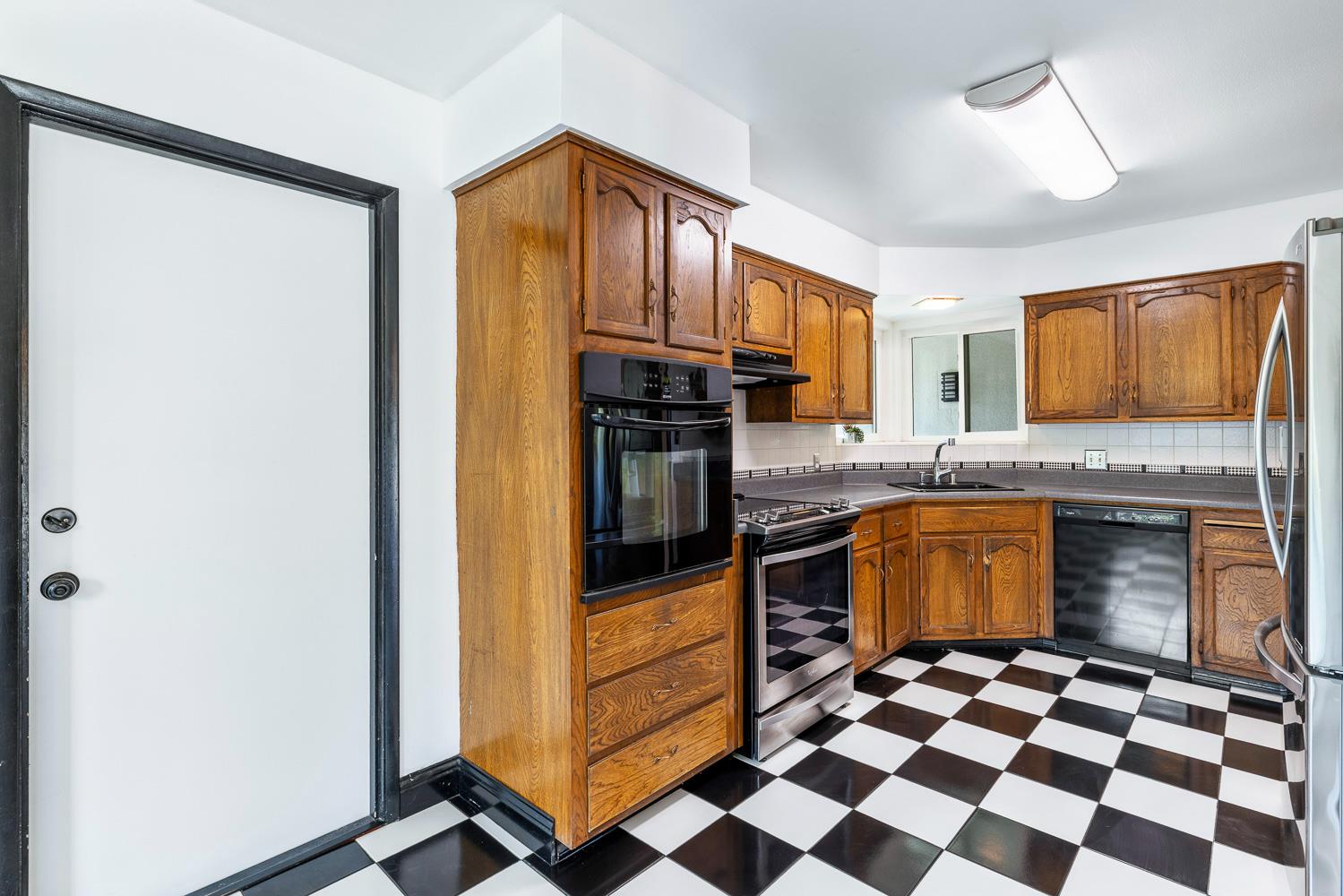750 E Fremont Ave, Fresno, CA 93710