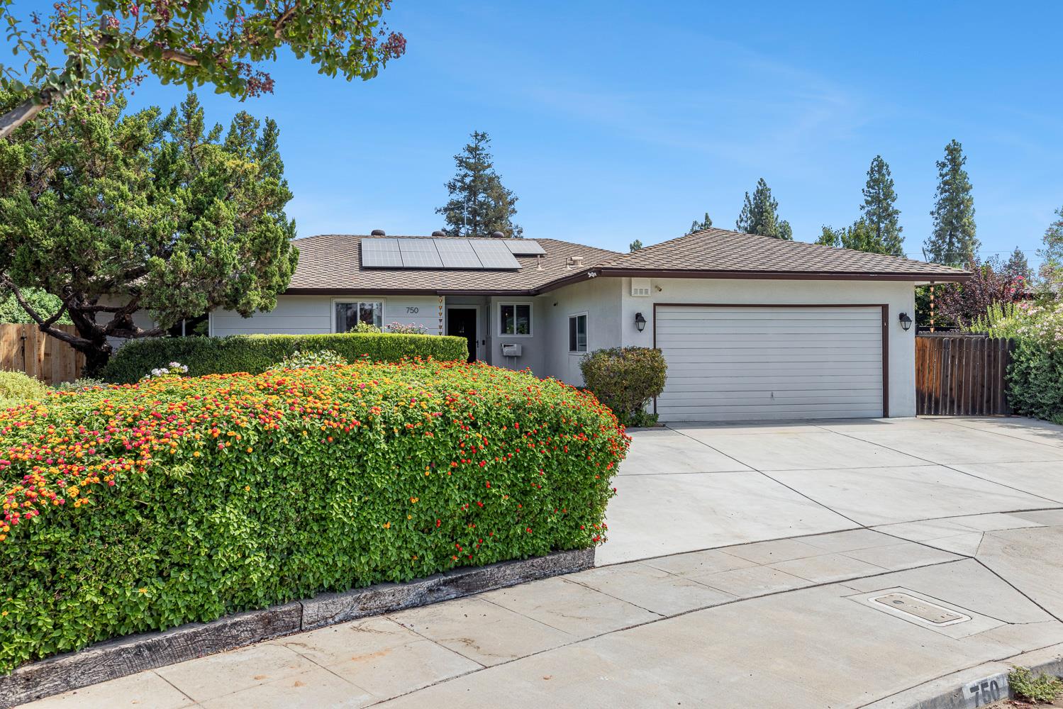 750 E Fremont Ave, Fresno, CA 93710