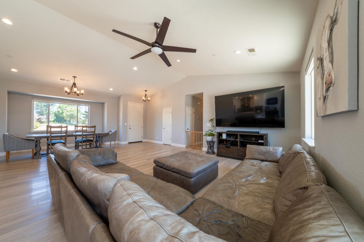26244 Avenue 18 1/4, Madera, CA 93638