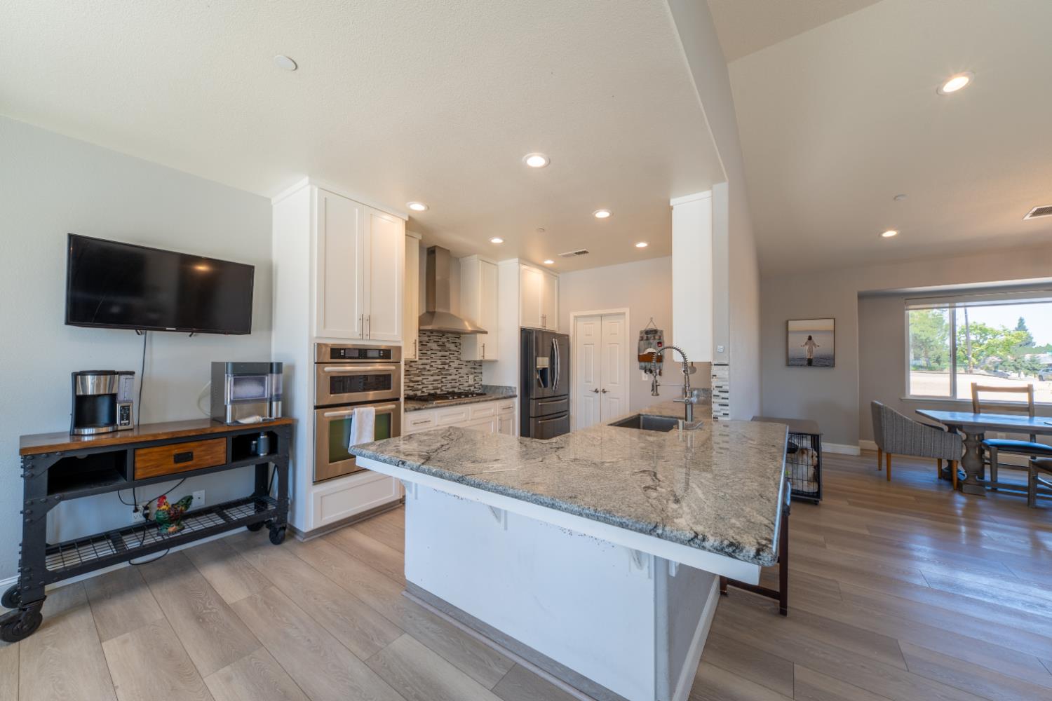 26244 Avenue 18 1/4, Madera, CA 93638