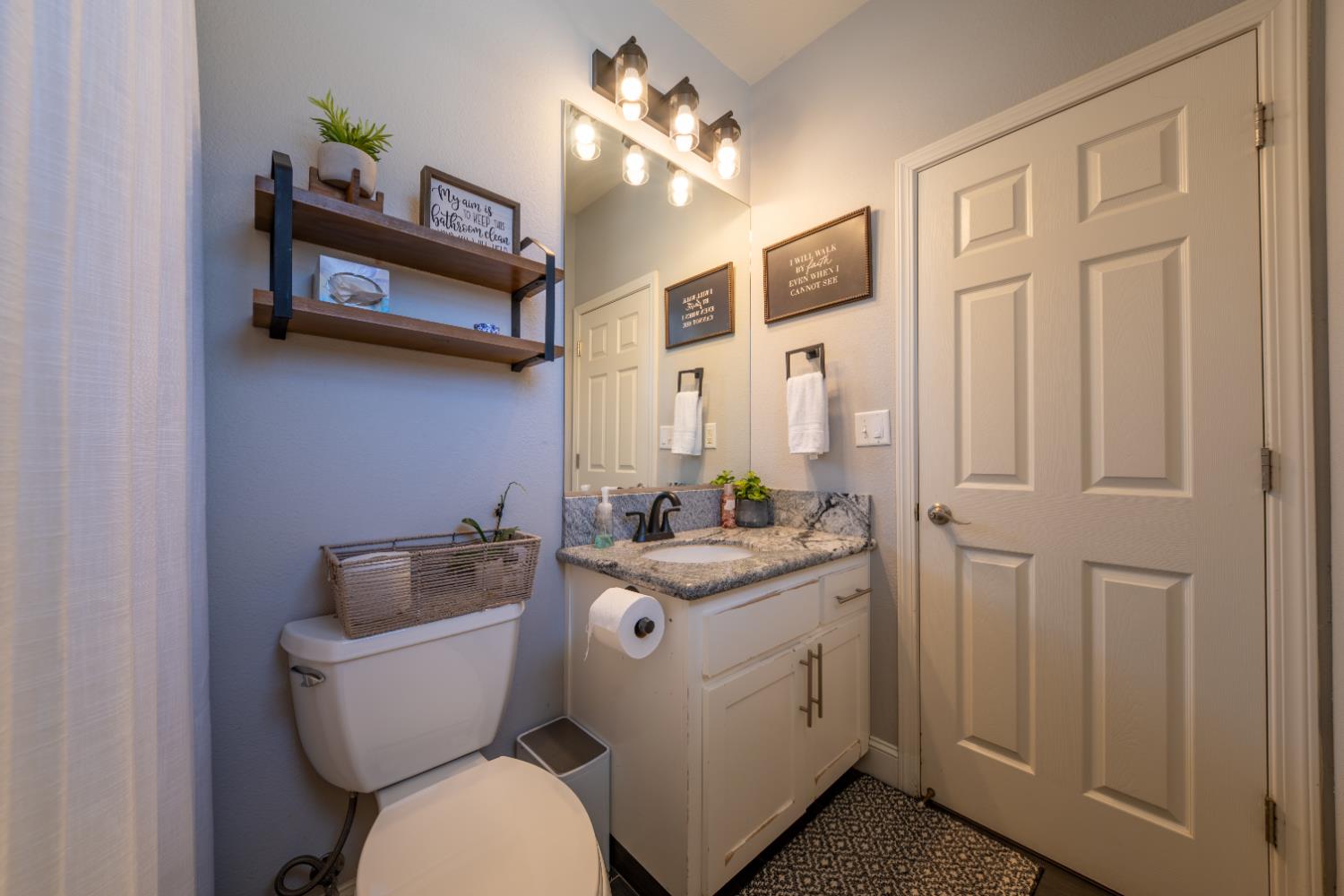 26244 Avenue 18 1/4, Madera, CA 93638