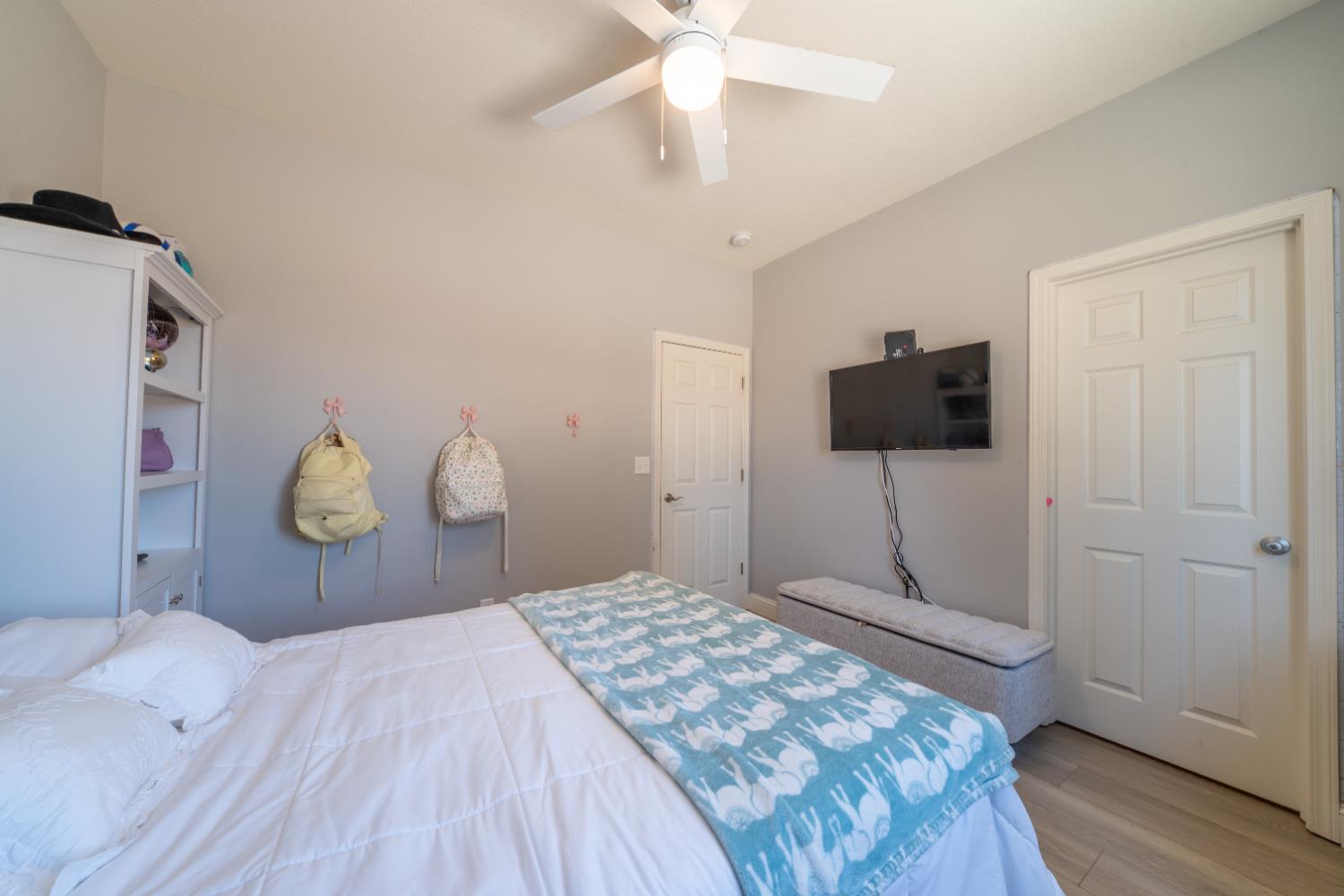 26244 Avenue 18 1/4, Madera, CA 93638