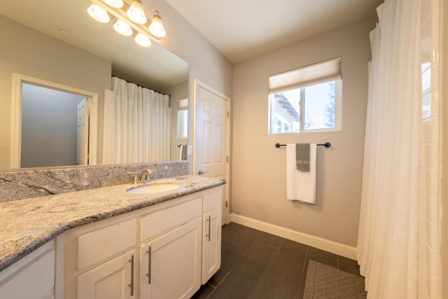 26244 Avenue 18 1/4, Madera, CA 93638