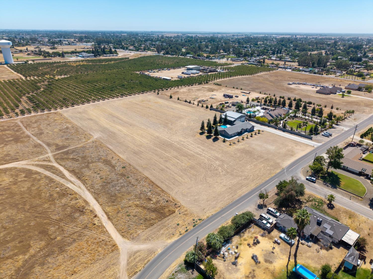 26244 Avenue 18 1/4, Madera, CA 93638