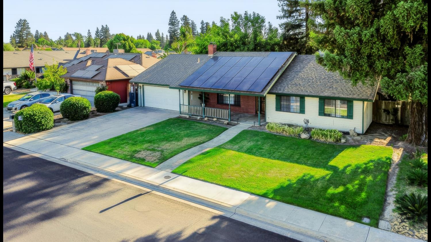 1307 S Arkle St, Visalia, CA 93722