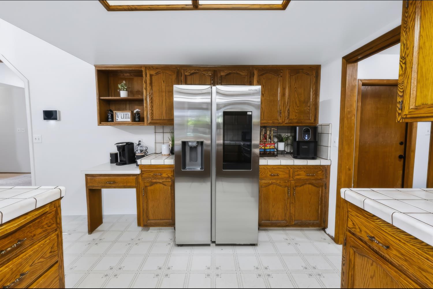 1307 S Arkle St, Visalia, CA 93722