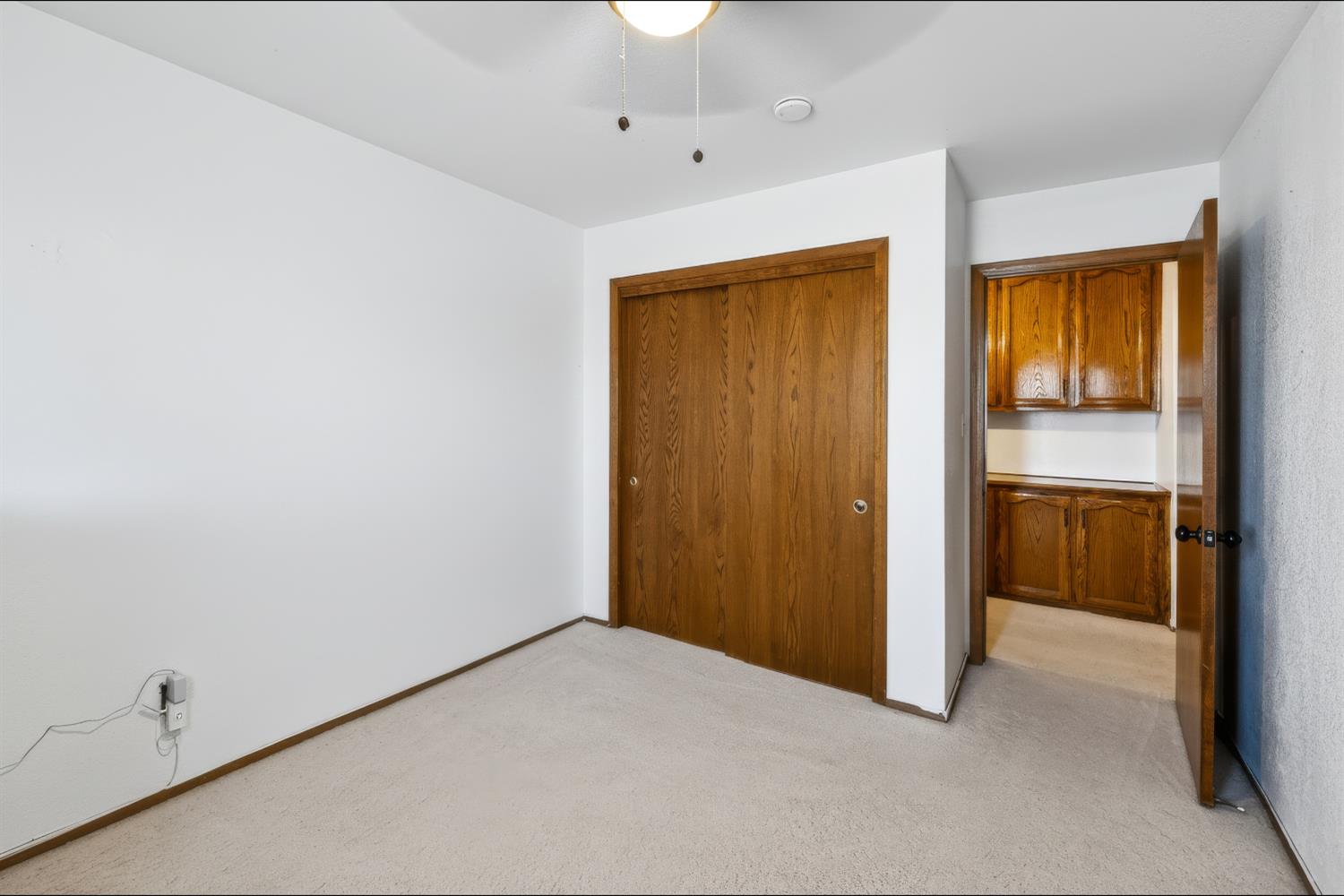 1307 S Arkle St, Visalia, CA 93722