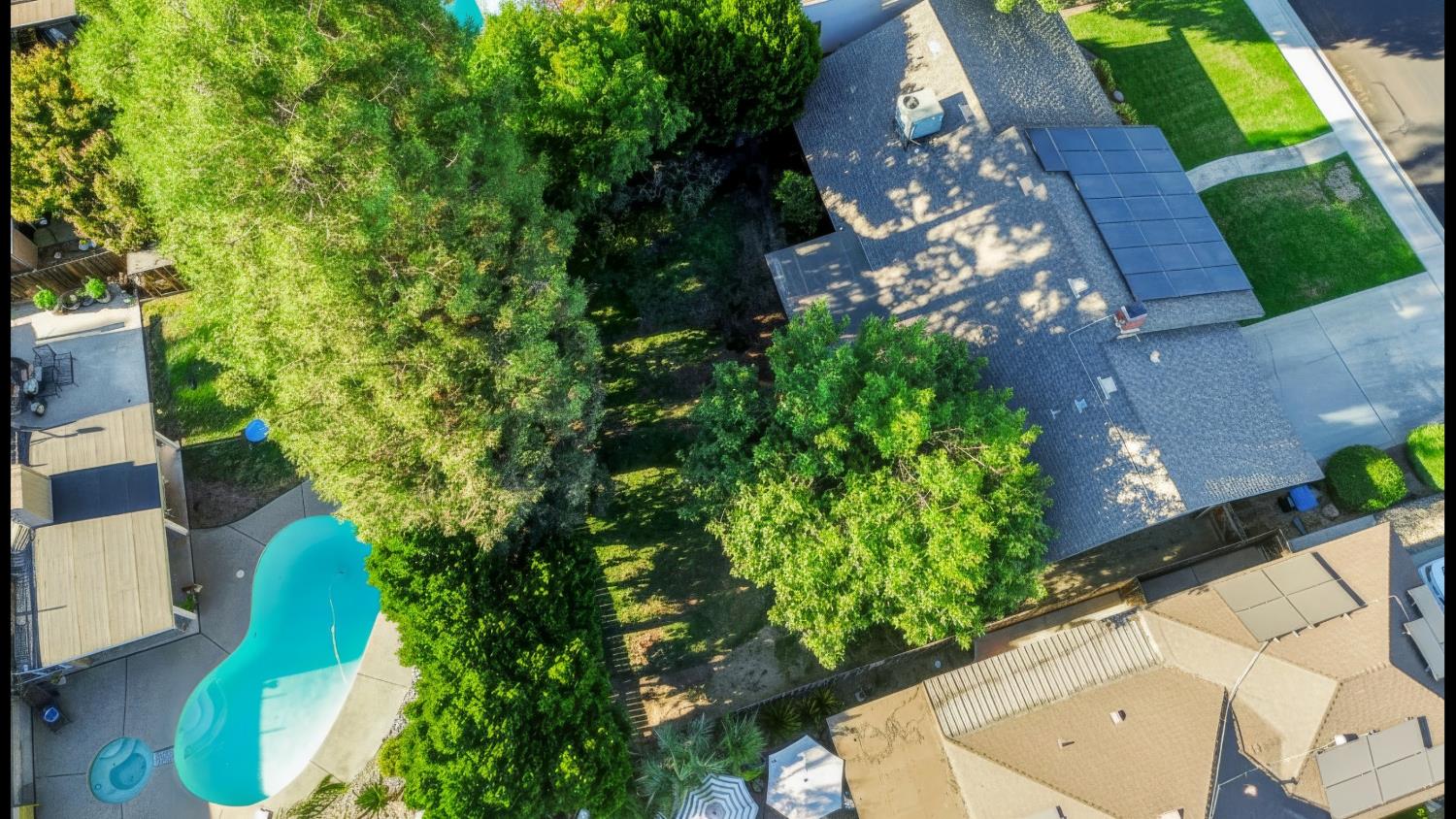 1307 S Arkle St, Visalia, CA 93722