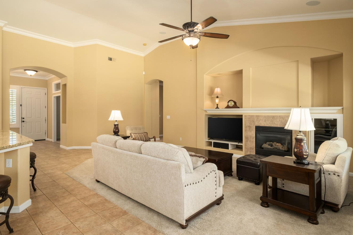 2655 Mesa Ave, Clovis, CA 93611