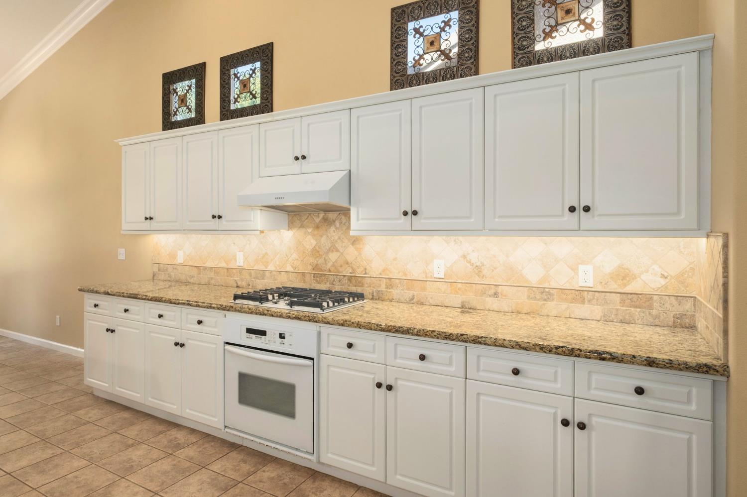 2655 Mesa Ave, Clovis, CA 93611