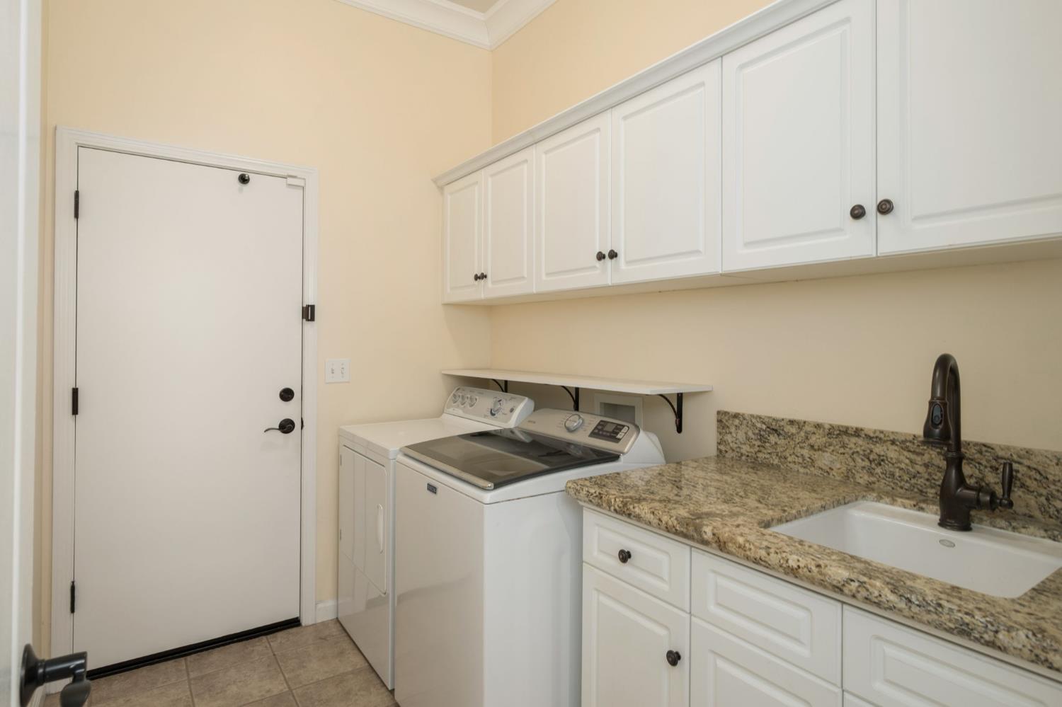 2655 Mesa Ave, Clovis, CA 93611
