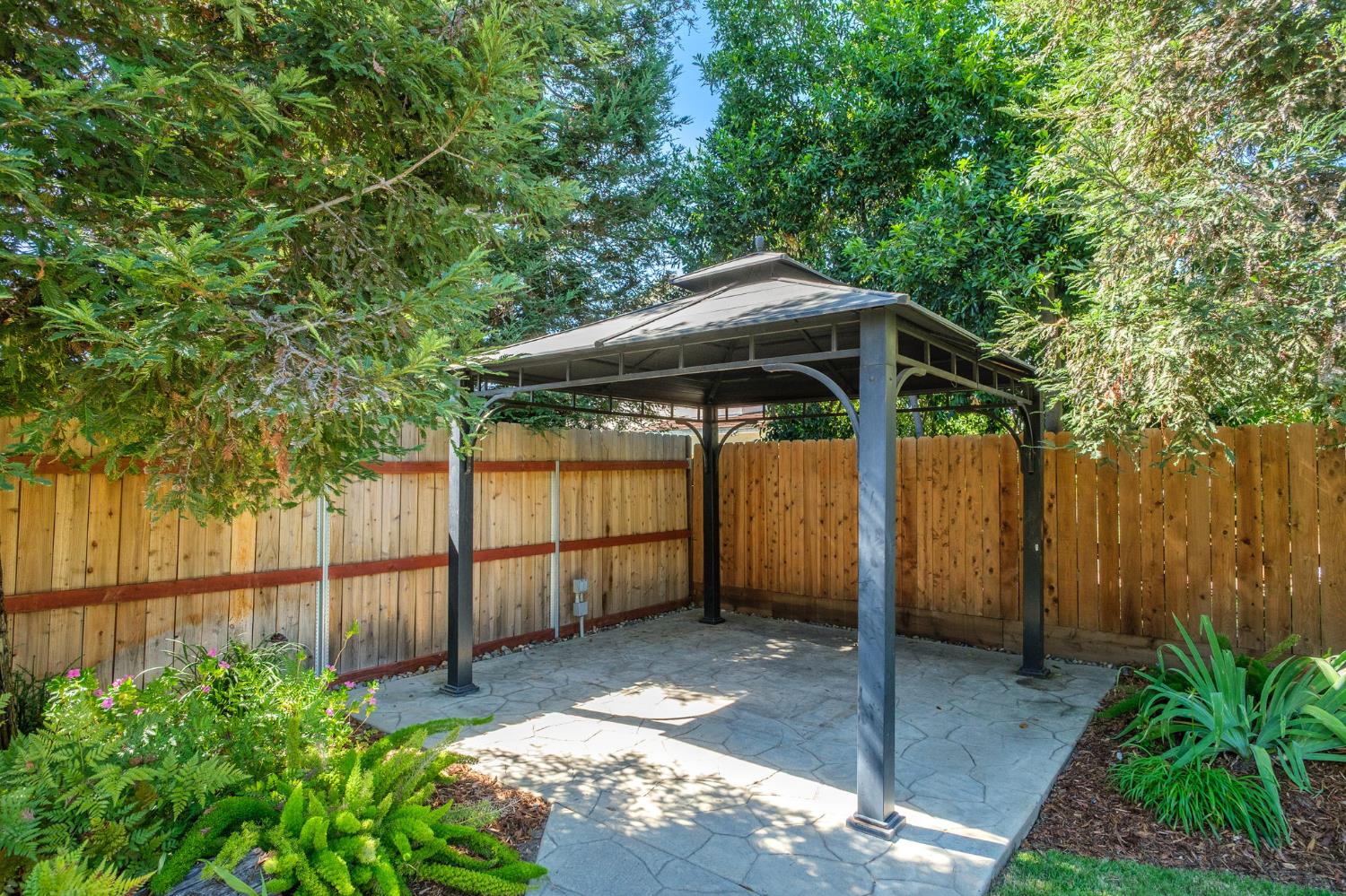 2655 Mesa Ave, Clovis, CA 93611