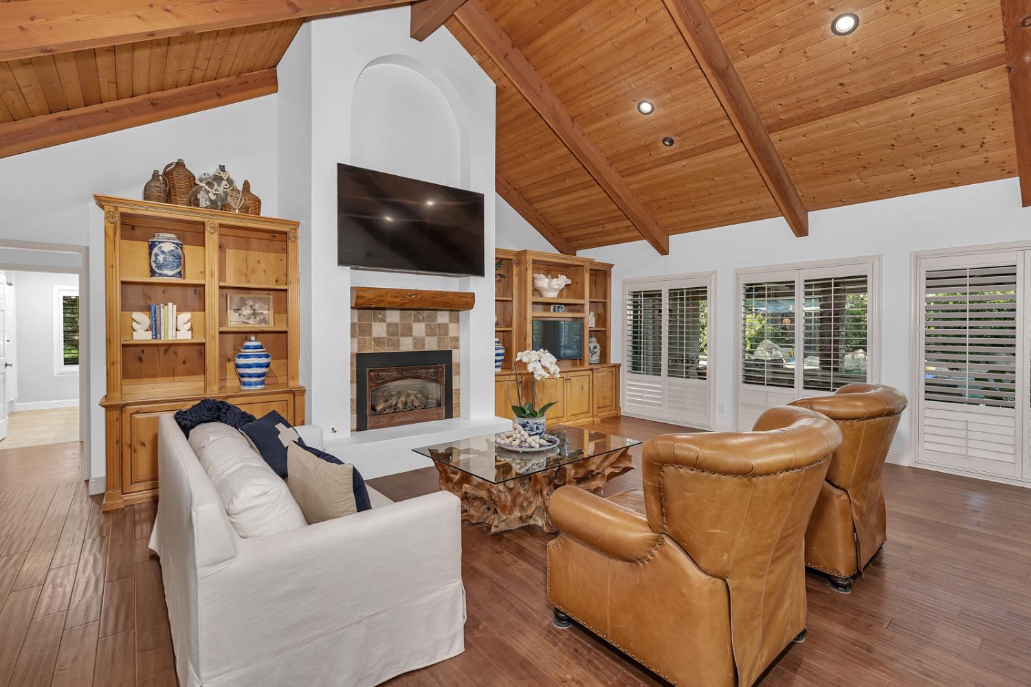 859 E Partridge Ln, Fresno, CA 93730