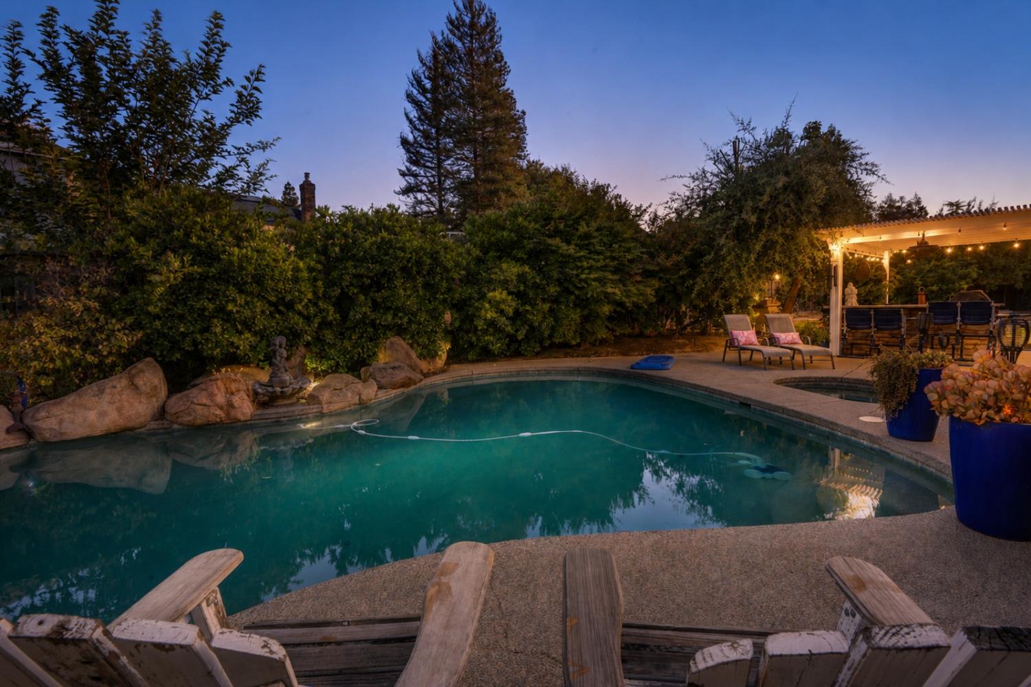 859 E Partridge Ln, Fresno, CA 93730