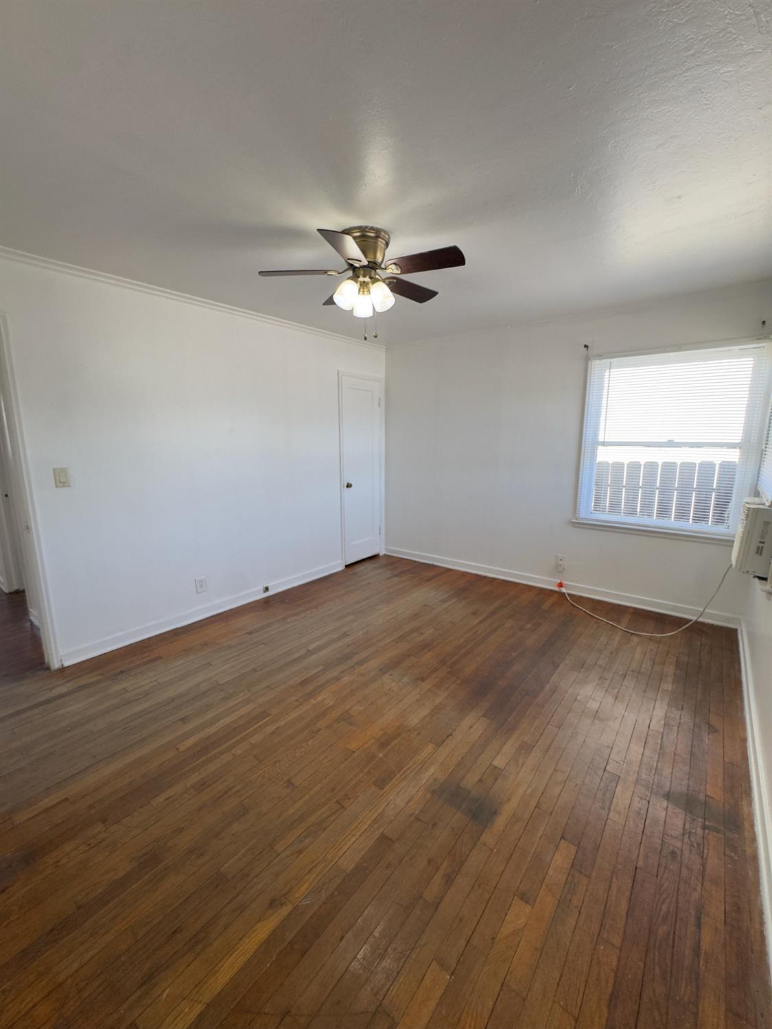 1242 E Shields Ave, Fresno, CA 93704