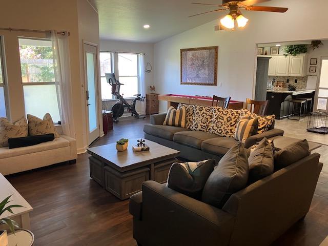 168 Decatur Ave, Clovis, CA 93611
