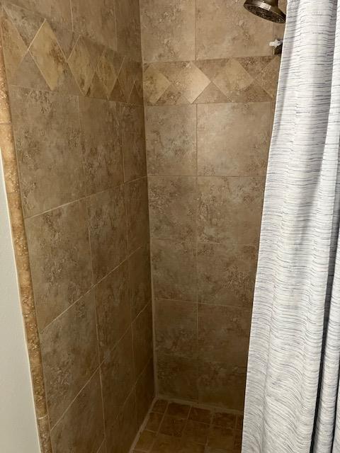 168 Decatur Ave, Clovis, CA 93611